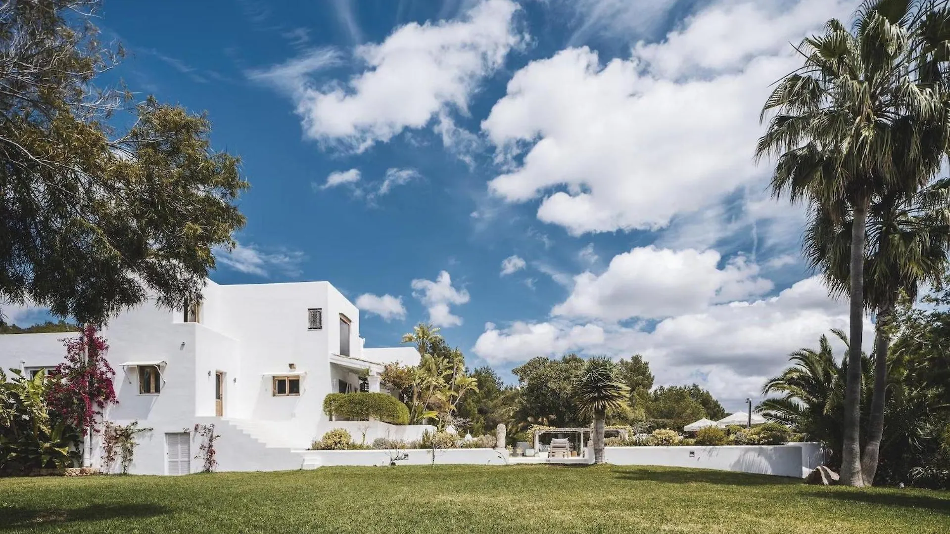 Willa Impressive Holiday Home With Views Sant Carles de Peralta